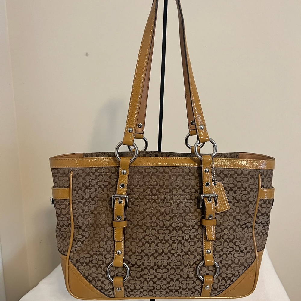 Coach H0878-F12346 Signature Tote Purse Carryall Zip Top